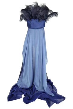 noleggio-abito-elegante-donna-blu-piume-strascico-carnevale_3